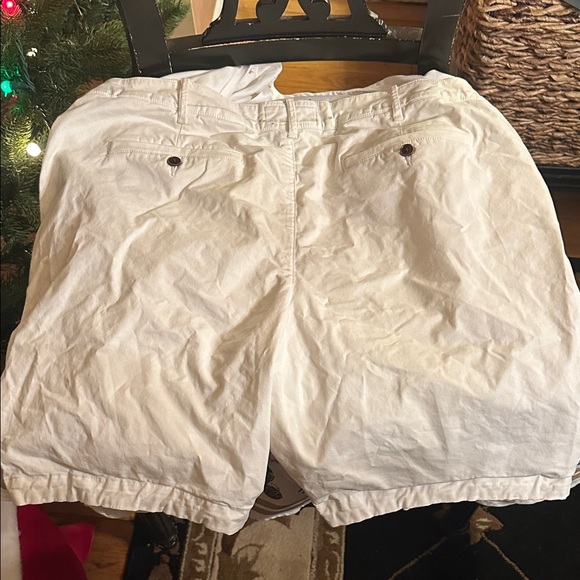 Abercrombie & Fitch 2 pairs Men's Sky Blue and White Flat Front Shorts - Picture 3 of 9